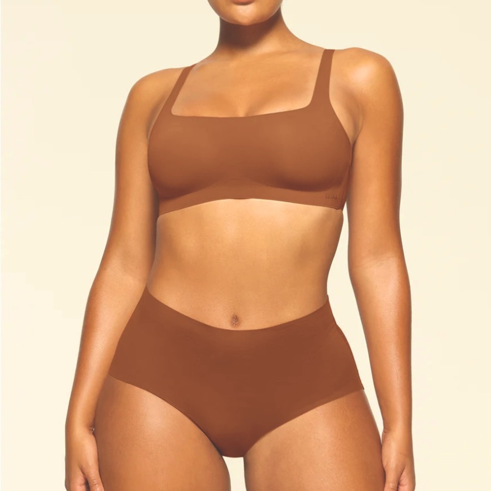 Skims bralette